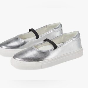 Seychelles Moon child silver mary jane sneaker size women’s 8 VGUC